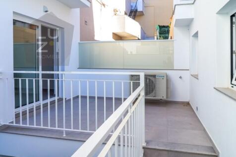 Renovated 3 storey villa with sea views in the old town, Lagos - LUZI HOMES