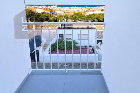 Renovated 3 storey villa with sea views in the old town, Lagos - LUZI HOMES