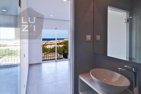Renovated 3 storey villa with sea views in the old town, Lagos - LUZI HOMES