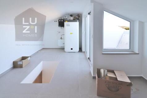 Renovated 3 storey villa with sea views in the old town, Lagos - LUZI HOMES