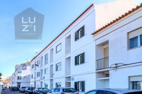 Renovated 3 storey villa with sea views in the old town, Lagos - LUZI HOMES