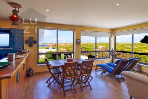 2 bedroom flat with sea views, Sagres - Luzi Homes