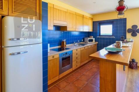 2 bedroom flat with sea views, Sagres - Luzi Homes