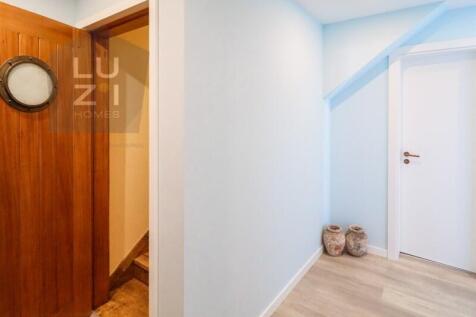 2 bedroom flat with sea views, Sagres - Luzi Homes