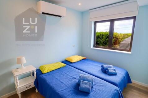 2 bedroom flat with sea views, Sagres - Luzi Homes
