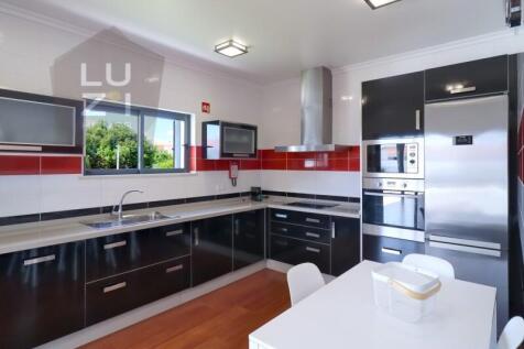 3 bedroom villa with pool and garage in Sagres - Luzi Homes
