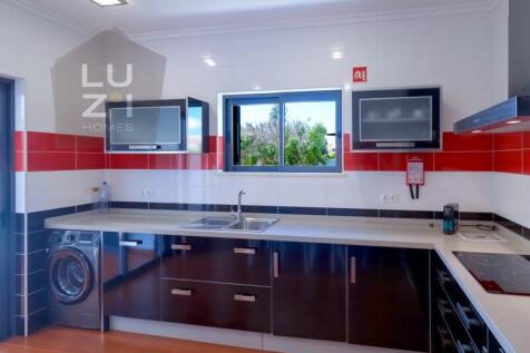 3 bedroom villa with pool and garage in Sagres - Luzi Homes