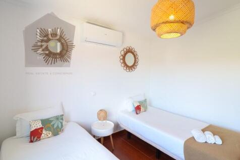 3 bedroom villa with pool and garage in Sagres - Luzi Homes