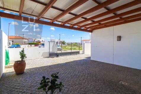 3 bedroom villa with pool and garage in Sagres - Luzi Homes