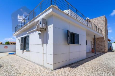 3 bedroom villa with pool and garage in Sagres - Luzi Homes