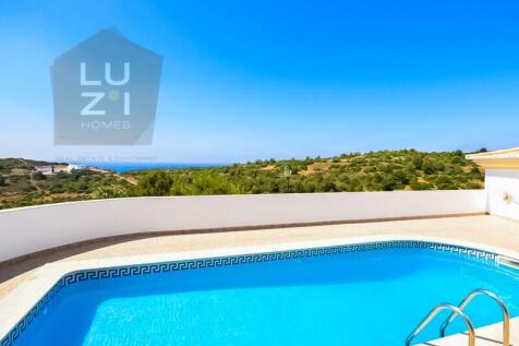 Luxury 6 bedroom villa with pool in Burgau, Algarve - Luzi Homes