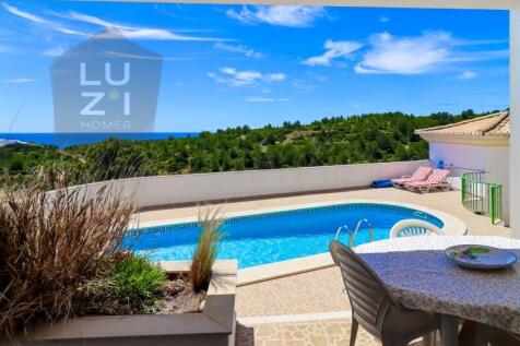 Luxury 6 bedroom villa with pool in Burgau, Algarve - Luzi Homes