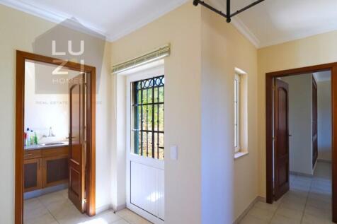 Luxury 6 bedroom villa with pool in Burgau, Algarve - Luzi Homes