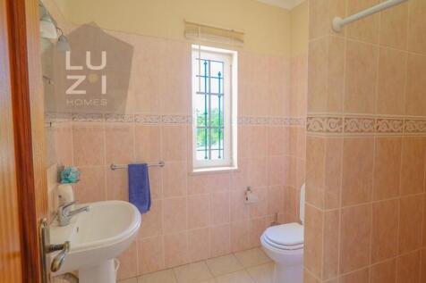 Luxury 6 bedroom villa with pool in Burgau, Algarve - Luzi Homes