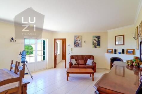 Luxury 6 bedroom villa with pool in Burgau, Algarve - Luzi Homes