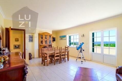 Luxury 6 bedroom villa with pool in Burgau, Algarve - Luzi Homes