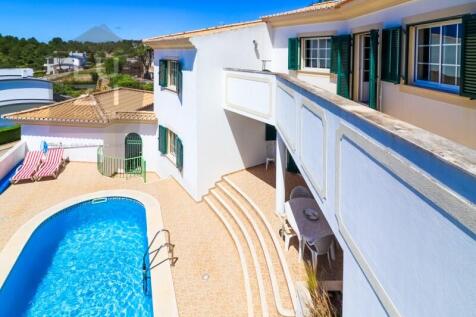 Luxury 6 bedroom villa with pool in Burgau, Algarve - Luzi Homes