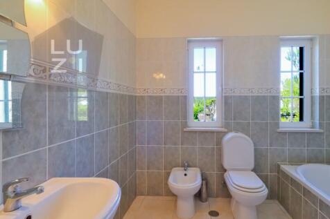 Luxury 6 bedroom villa with pool in Burgau, Algarve - Luzi Homes