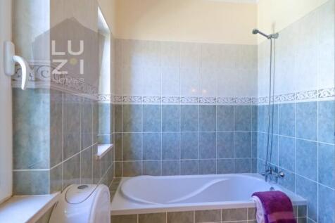Luxury 6 bedroom villa with pool in Burgau, Algarve - Luzi Homes