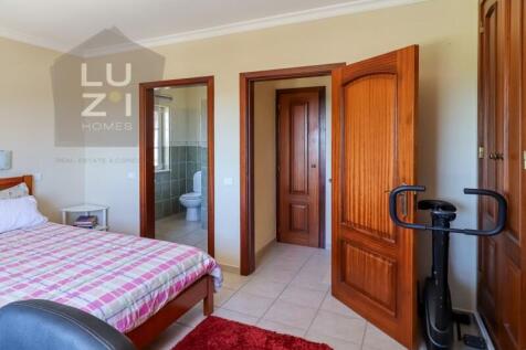 Luxury 6 bedroom villa with pool in Burgau, Algarve - Luzi Homes