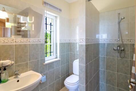 Luxury 6 bedroom villa with pool in Burgau, Algarve - Luzi Homes