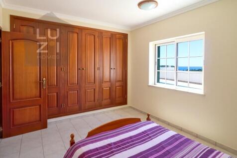 Luxury 6 bedroom villa with pool in Burgau, Algarve - Luzi Homes