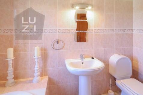 Luxury 6 bedroom villa with pool in Burgau, Algarve - Luzi Homes