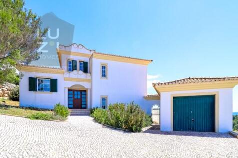 Luxury 6 bedroom villa with pool in Burgau, Algarve - Luzi Homes