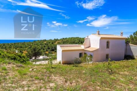 Luxury 6 bedroom villa with pool in Burgau, Algarve - Luzi Homes