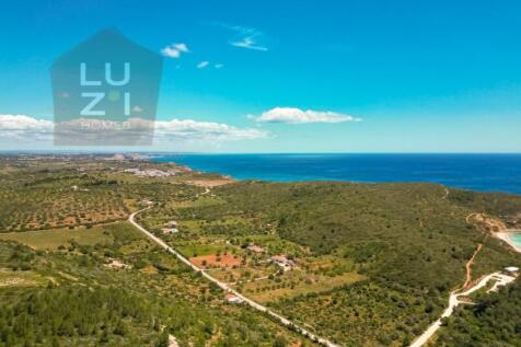 Luxury 6 bedroom villa with pool in Burgau, Algarve - Luzi Homes