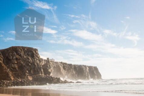Renovated 3 bedroom villa with backyard, near the beach, Sagres - Luzi Homes