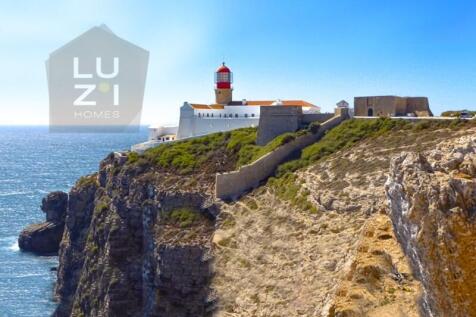 Renovated 3 bedroom villa with backyard, near the beach, Sagres - Luzi Homes