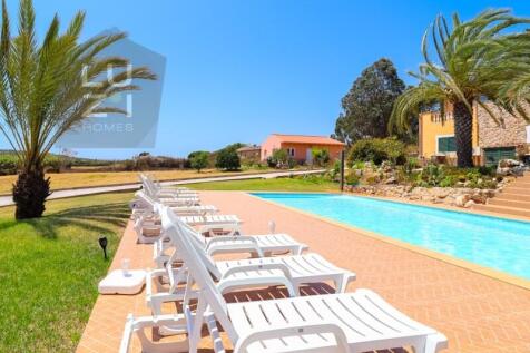Paradise farm T5&#43;T1 with swimming pool and riding arenas, on the outskirts of Lagos - Luzi Homes