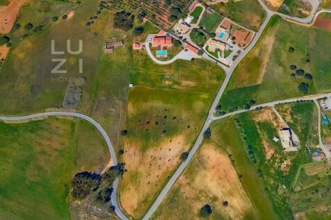 Paradise farm T5&#43;T1 with swimming pool and riding arenas, on the outskirts of Lagos - Luzi Homes