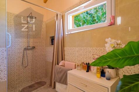 Paradise farm T5&#43;T1 with swimming pool and riding arenas, on the outskirts of Lagos - Luzi Homes