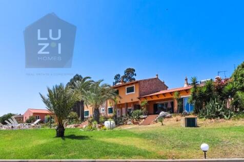 Paradise farm T5&#43;T1 with swimming pool and riding arenas, on the outskirts of Lagos - Luzi Homes