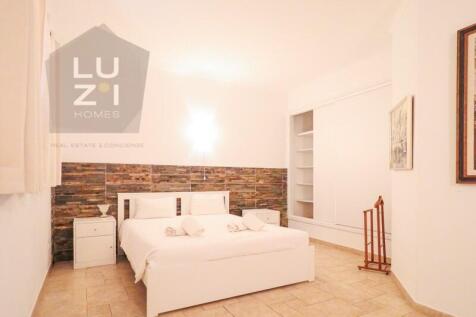 Paradise farm T5&#43;T1 with swimming pool and riding arenas, on the outskirts of Lagos - Luzi Homes