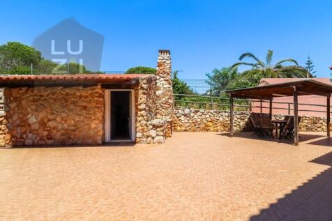 Paradise farm T5&#43;T1 with swimming pool and riding arenas, on the outskirts of Lagos - Luzi Homes