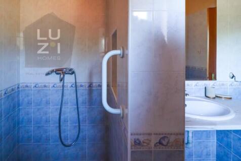 Paradise farm T5&#43;T1 with swimming pool and riding arenas, on the outskirts of Lagos - Luzi Homes