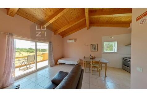 Paradise farm T5&#43;T1 with swimming pool and riding arenas, on the outskirts of Lagos - Luzi Homes
