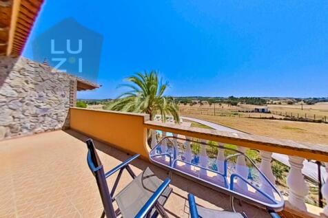 Paradise farm T5&#43;T1 with swimming pool and riding arenas, on the outskirts of Lagos - Luzi Homes