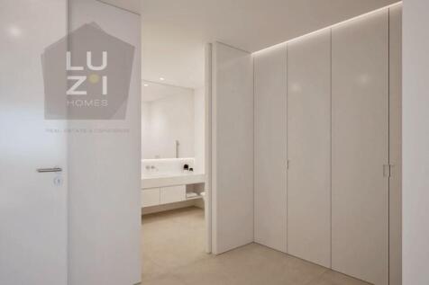 Bedroom Closet - DH