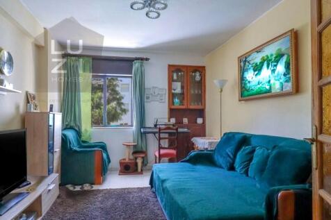 3 bedroom apartment with balconies, in Lagos - Deal Homes