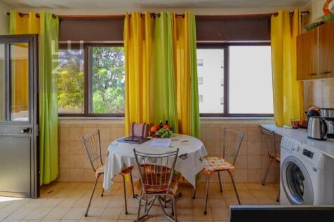 3 bedroom apartment with balconies, in Lagos - Deal Homes