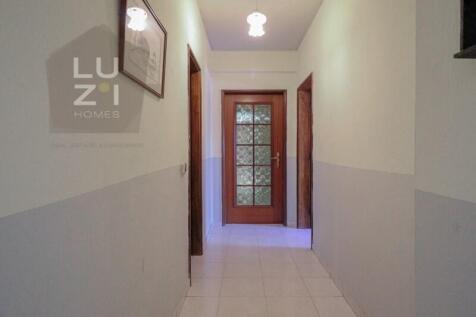 3 bedroom apartment with balconies, in Lagos - Deal Homes