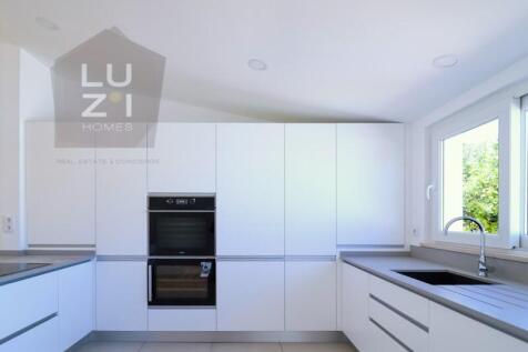 Fully renovated 3 bedroom villa, in a quiet area, Praia da Luz - Luzi Homes