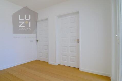 Fully renovated 3 bedroom villa, in a quiet area, Praia da Luz - Luzi Homes
