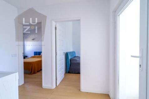 Fully renovated 3 bedroom villa, in a quiet area, Praia da Luz - Luzi Homes
