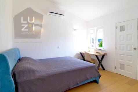 Fully renovated 3 bedroom villa, in a quiet area, Praia da Luz - Luzi Homes