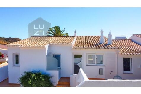 Fully renovated 3 bedroom villa, in a quiet area, Praia da Luz - Luzi Homes